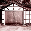 Garage - Copyright Sylvia Horst